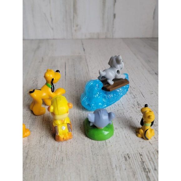 Disney variety dog Pluto paw patrol toy set figure - Picture 6 of 8